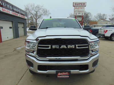 2021 RAM 2500, $22995. Photo 2