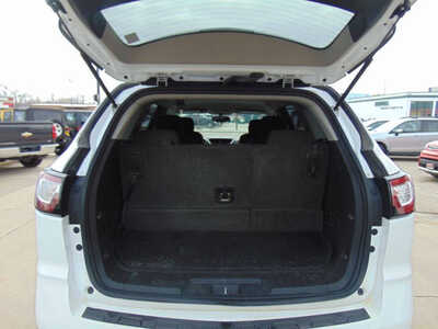 2017 Chevrolet Traverse, $8995. Photo 6