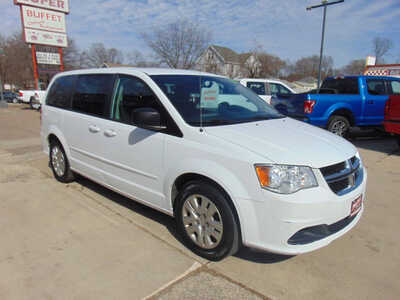 2017 Dodge Caravan, Grand, $9995. Photo 3