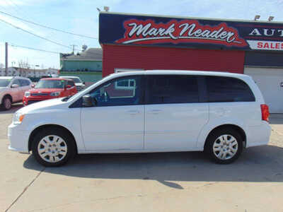 2017 Dodge Caravan, Grand, $9995. Photo 9