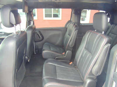 2016 Dodge Caravan, Grand, $9995. Photo 10