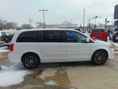 2016 Dodge Caravan, Grand, $9995. Photo 4