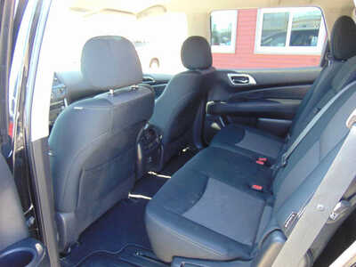 2018 Nissan Pathfinder, $13995. Photo 10