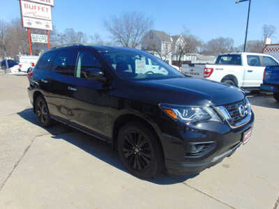2018 Nissan Pathfinder, $13995. Photo 3