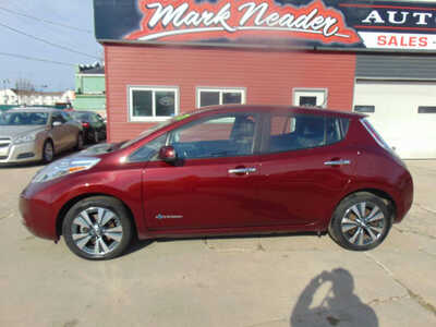 2017 Nissan Leaf, $6995. Photo 9