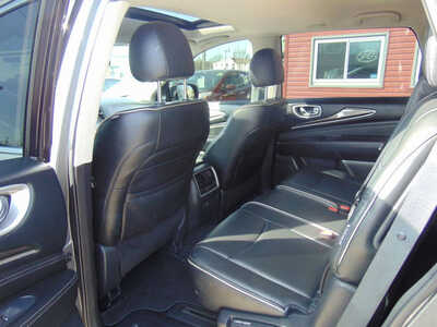 2019 Infiniti QX60, $14995. Photo 10