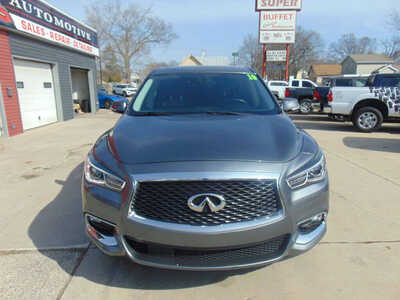 2019 Infiniti QX60, $14995. Photo 2