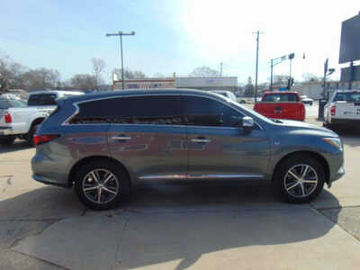 2019 Infiniti QX60, $14995. Photo 4