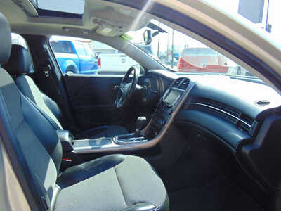 2013 Chevrolet Malibu, $7995. Photo 10