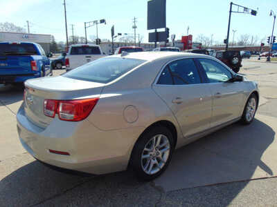 2013 Chevrolet Malibu, $7995. Photo 5
