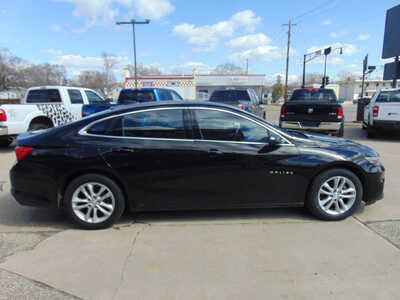 2016 Chevrolet Malibu, $11995. Photo 4