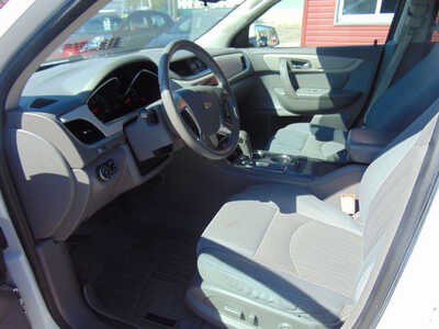 2017 Chevrolet Traverse, $9995. Photo 11