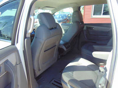 2017 Chevrolet Traverse, $9995. Photo 9