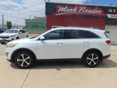 2016 Kia Sorento, $9995. Photo 8