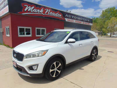 2016 Kia Sorento, $9995. Photo 1