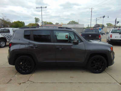 2018 Jeep Renegade, $11995. Photo 4