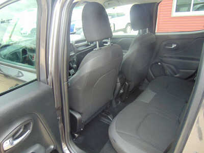 2018 Jeep Renegade, $11995. Photo 9
