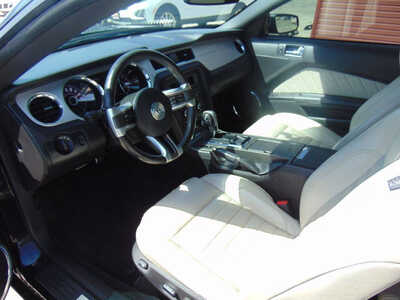 2014 Ford Mustang, $11995. Photo 9
