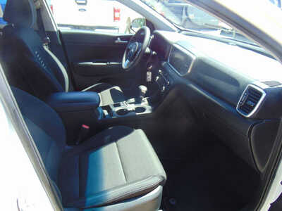2021 Kia Sportage, $15995. Photo 11
