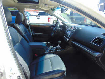 2017 Subaru Outback, $17995. Photo 11