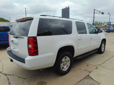 2014 Chevrolet Suburban, $13995. Photo 5