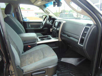 2017 RAM 1500 Crew Cab, $15995. Photo 9