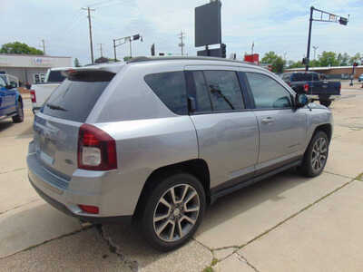2017 Jeep Compass, $11995. Photo 5