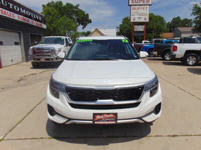 2023 Kia Seltos, $19995. Photo 2