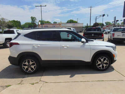 2023 Kia Seltos, $19995. Photo 4