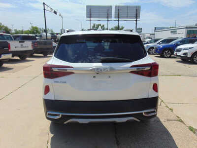2023 Kia Seltos, $19995. Photo 6