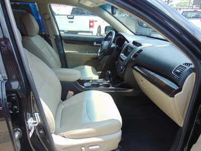 2015 Kia Sorento, $10995. Photo 10