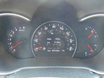 2015 Kia Sorento, $10995. Photo 12