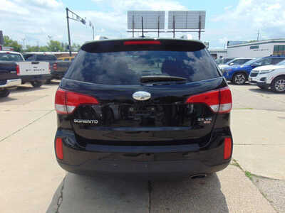 2015 Kia Sorento, $10995. Photo 6