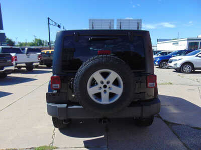 2017 Jeep Wrangler Unlimited, $15995. Photo 6