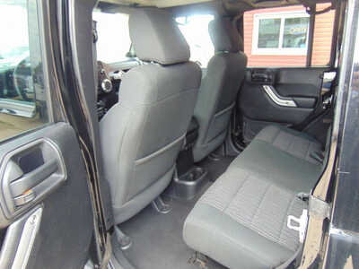 2012 Jeep Wrangler Unlimited, $10995. Photo 9