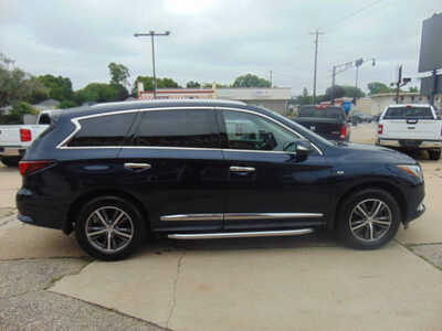 2018 Infiniti QX60, $12995. Photo 4