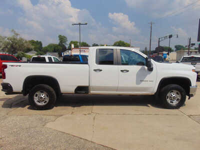 2021 Chevrolet 2500 Ext Cab, $19995. Photo 4