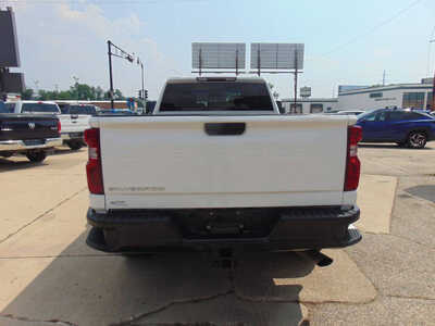 2021 Chevrolet 2500 Ext Cab, $19995. Photo 6
