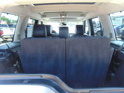 2013 Land Rover LR4, $12995. Photo 10