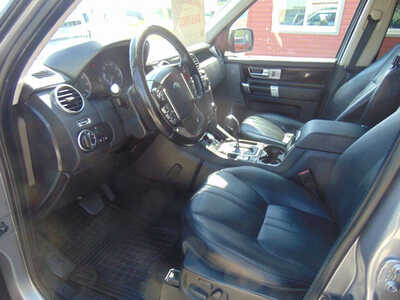 2013 Land Rover LR4, $12995. Photo 12