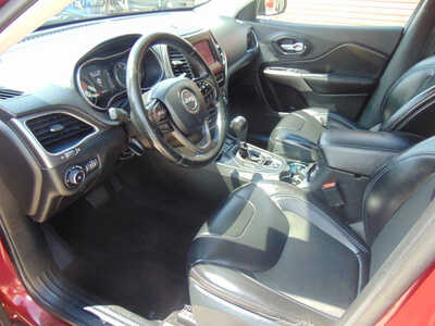 2019 Jeep Cherokee, $11995. Photo 11
