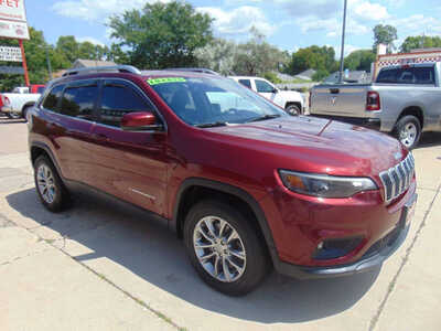 2019 Jeep Cherokee, $11995. Photo 3
