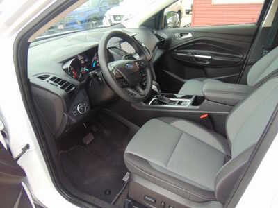 2018 Ford Escape, $12995. Photo 11