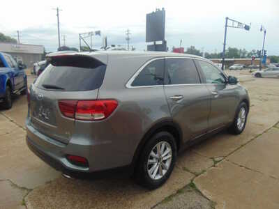 2019 Kia Sorento, $10995. Photo 5