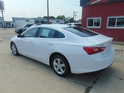 2023 Chevrolet Malibu, $12995. Photo 5