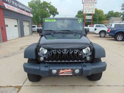 2017 Jeep Wrangler Unlimited, $15995. Photo 2
