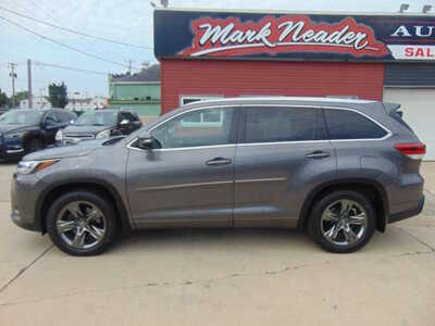 2017 Toyota Highlander, $16995. Photo 8
