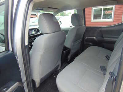 2017 Toyota Tacoma, $21995. Photo 9