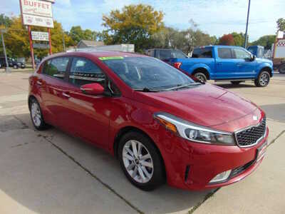 2017 Kia Forte5, $8995. Photo 3