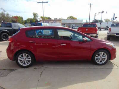 2017 Kia Forte5, $8995. Photo 4